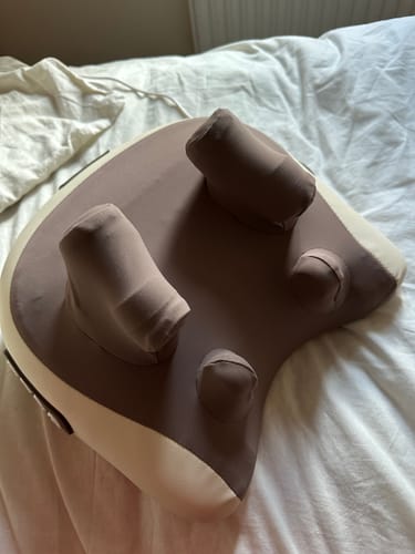 Customer photo review of HiZoo - Pillow Neck & Shoulder Massager