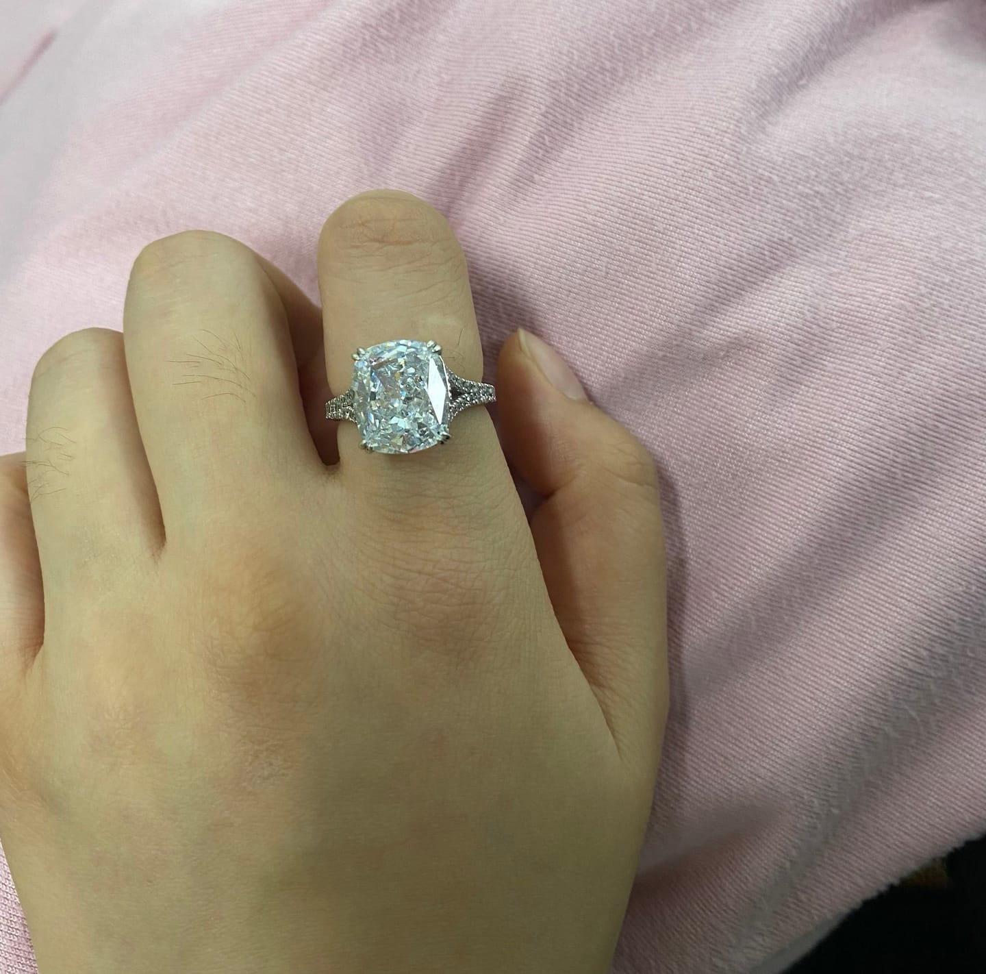 Customer photo review of S925 7.0Ct/4.0Ct Split Shank Cushion Cut Engagement Ring 18K White Gold Plated Travel Rings with Pavé Accents