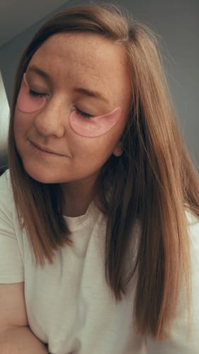 Customer photo review of Lift + Restore Collagen Eye Masks