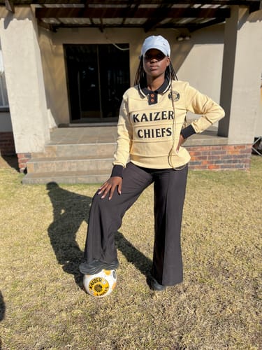Customer photo review of Kaizer Chiefs Long Sleeve Knitted Jersey-Butter