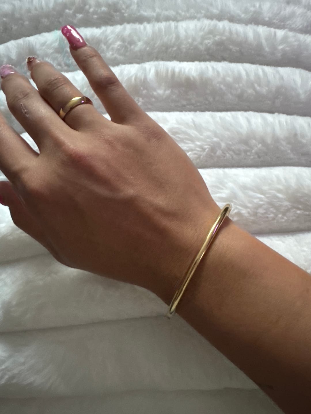 Customer photo review of Everyday Stackable Halo Bangle