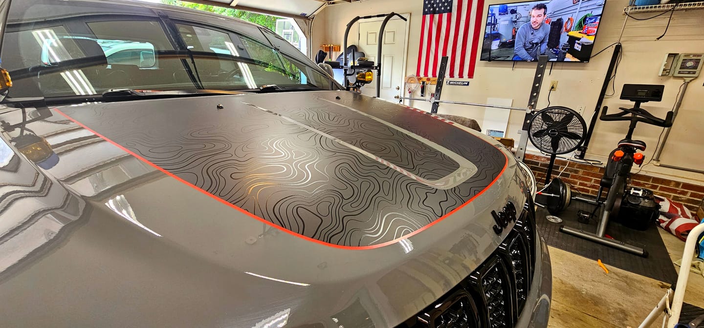 Customer photo review of Hood Graphic | fits 2011-2022 Jeep Grand Cherokee WK2