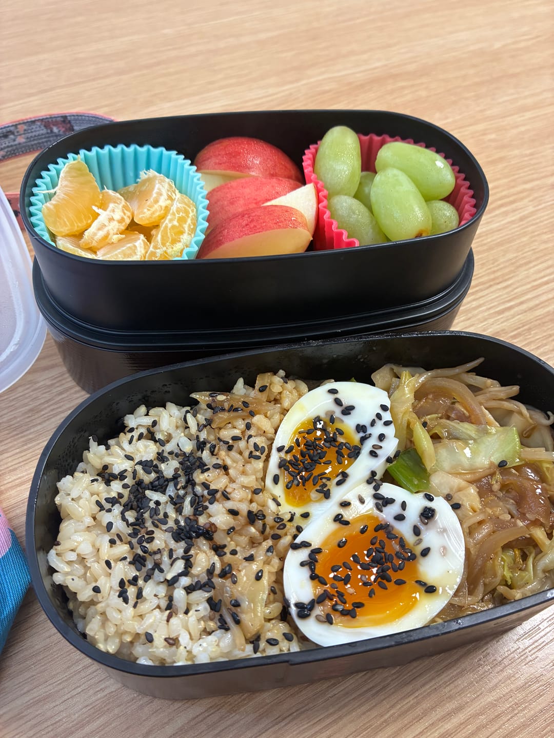 Customer photo review of Nuri Wappa Wood Tone Bento Box | Dark Wood 900mL