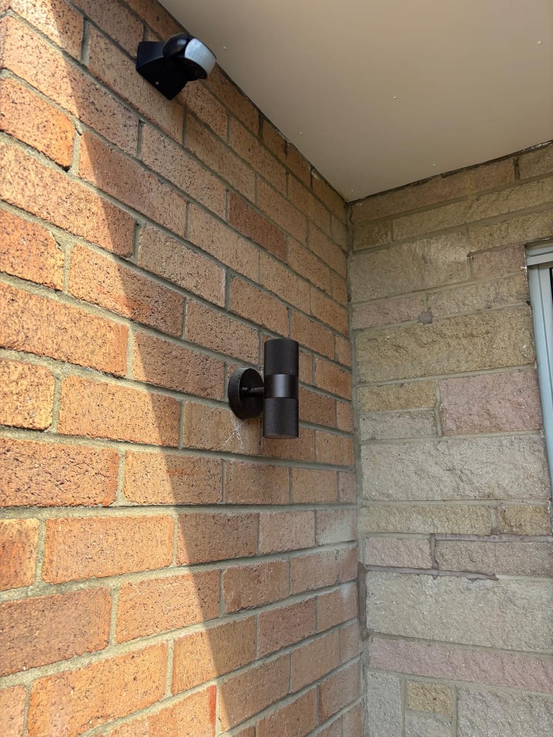 Customer photo review of KNURLED Dark Bronze GU10 UP / DOWN IP44 Indoor/Outdoor Wall Light, Bi-Directional Wall-Mounted, Corrosion-Resistant Die-Cast Aluminium