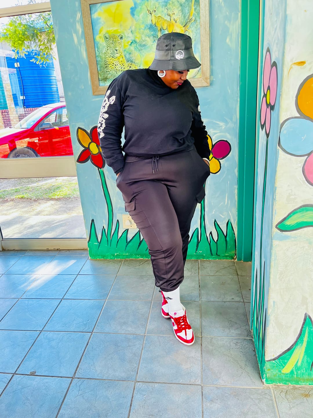 Customer photo review of Black Billy Bucket Hat