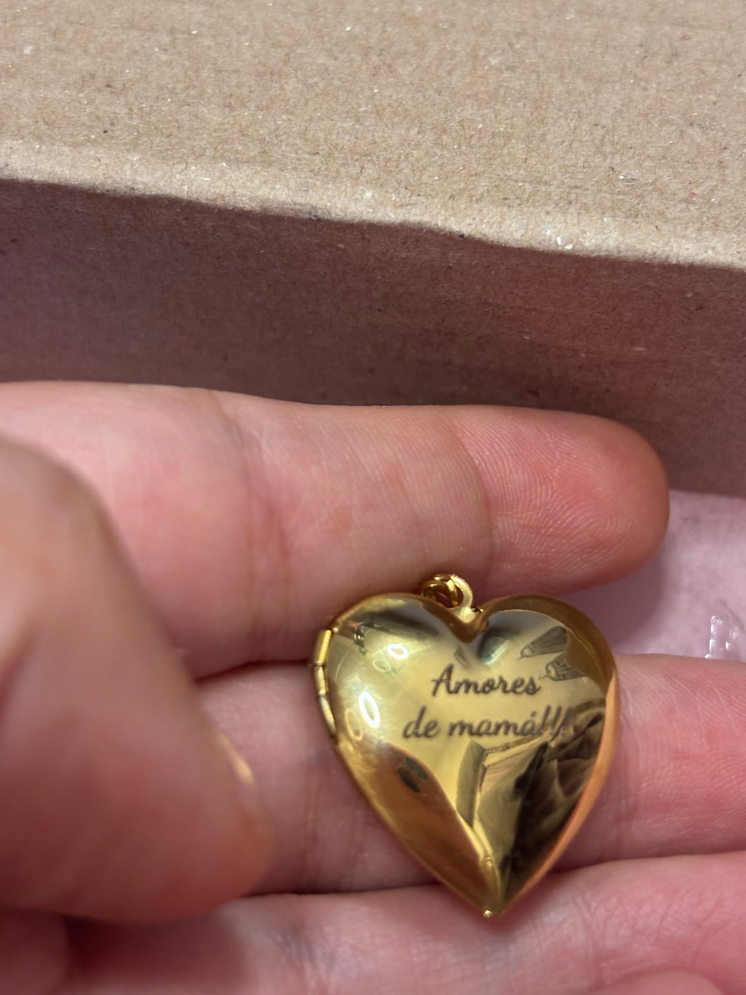 Customer photo review of Relicario Love Personalizado