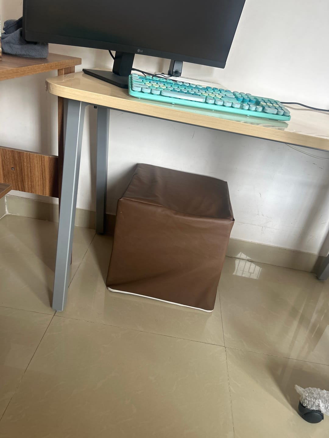 Customer photo review of Ottoman (Foot Stool)