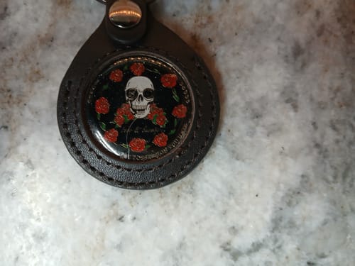 Customer photo review of Love & Service Skull with Roses Tri-Plated Specialty AA/NA Affirmation Sobriety Medallion - Black/Gold