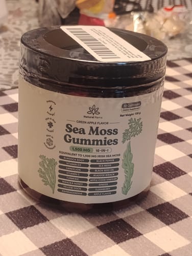 Customer photo review of Sea Moss 16-In-1 Gummies