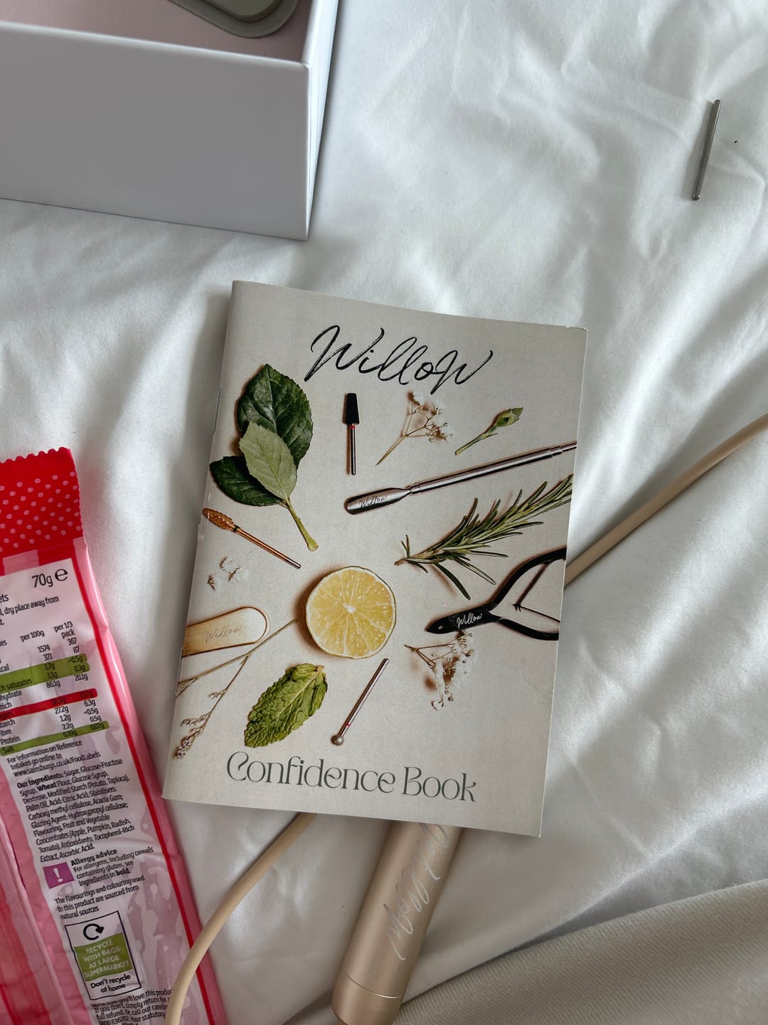 Customer photo review of Willow Confidence Book