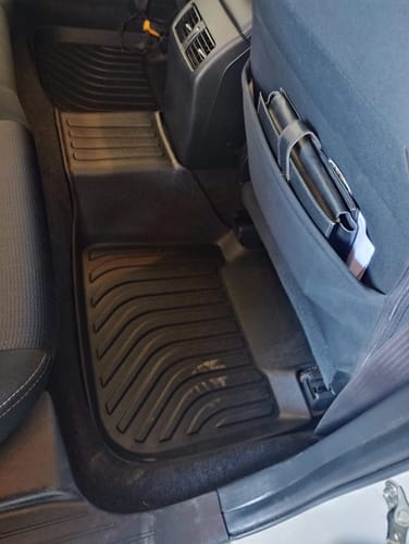 Customer photo review of Pisos Calce Perfecto Subaru Outback 2015 al 2019