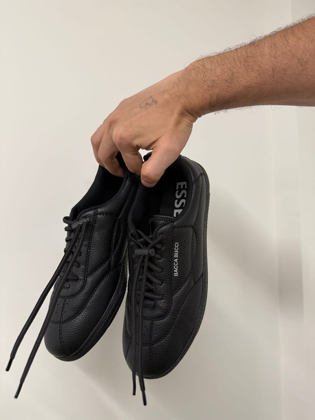 Customer photo review of Bacca Bucci ESSENCE Low-Top Sneaker with Ortholite Insole & Elastic Laces