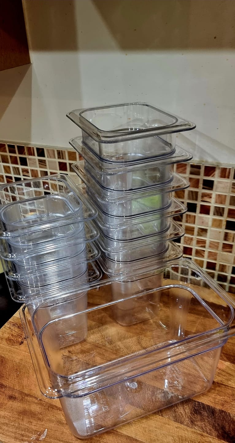 Customer photo review of Cambro 86CW135 Camwear Clear Polycarbonate 1/8GN Pan 150mm
