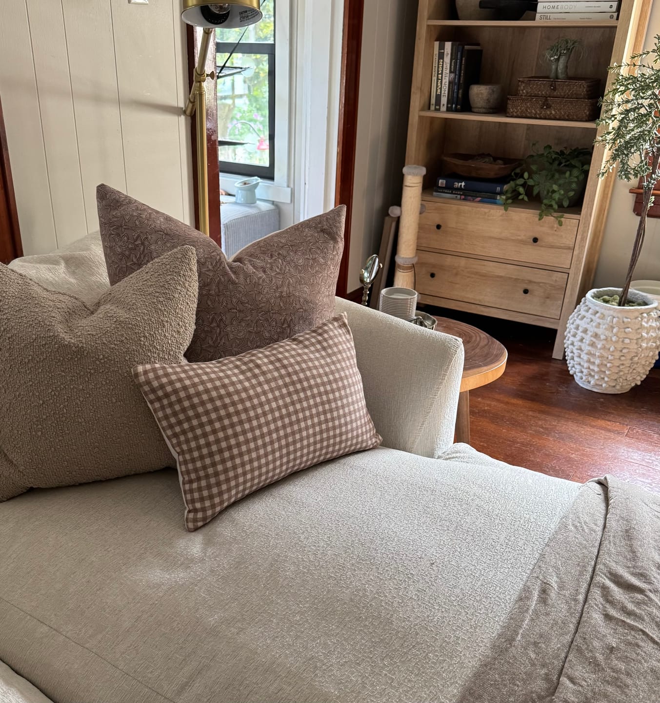Customer photo review of Tan Gingham - Lumbar - 12x20" | 12x40"