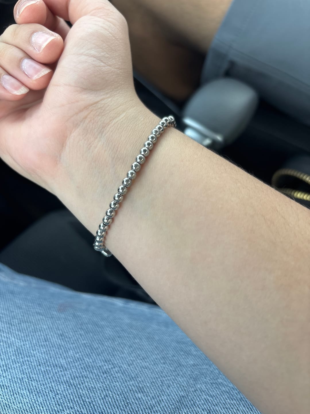 Customer photo review of Pulsera Bolitas Doradas Con Perlitas