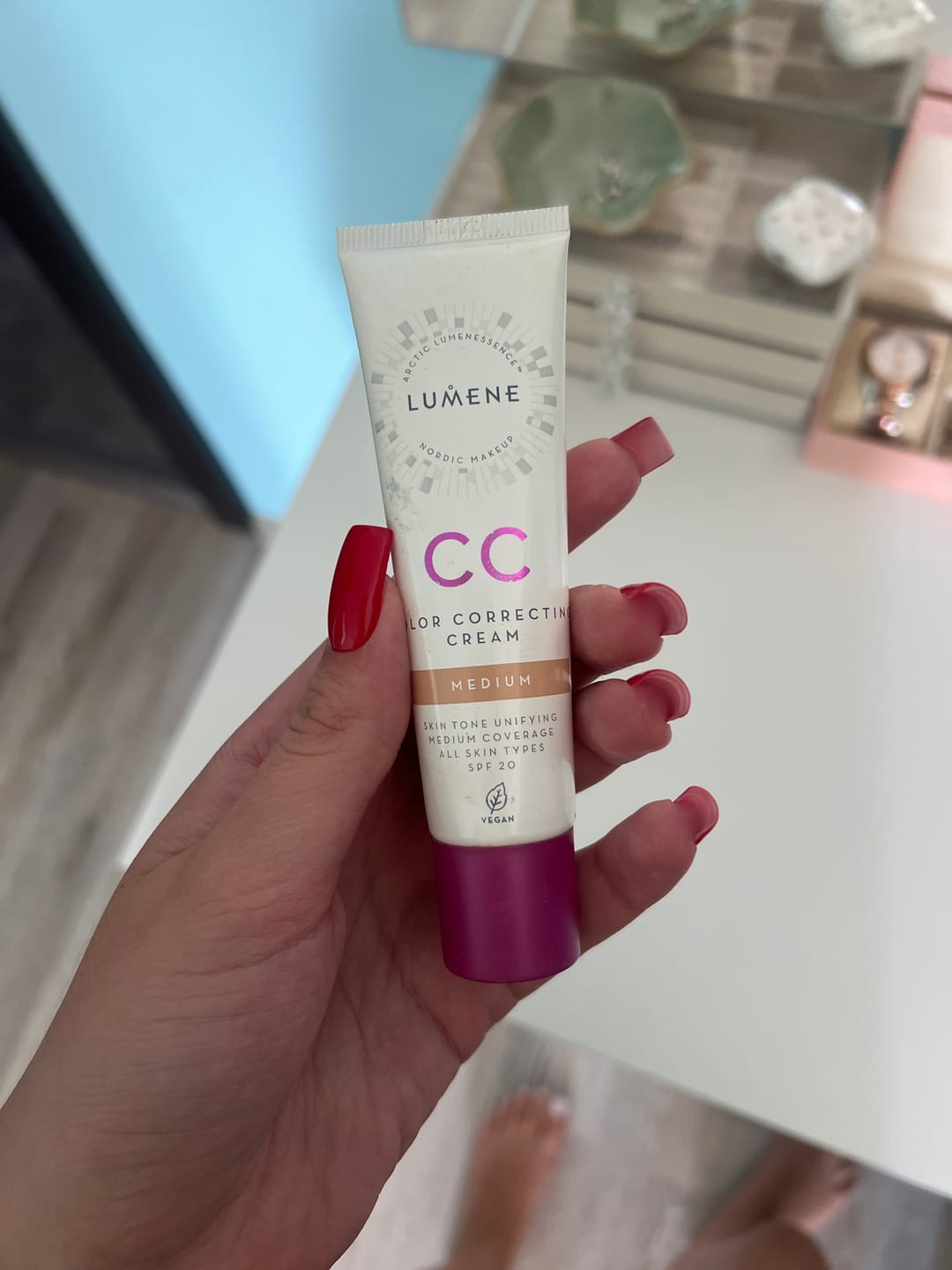 Customer photo review of Lumene CC cream - Веган CC Крем "Абсолютно съвършенство" 7в1 SPF 20