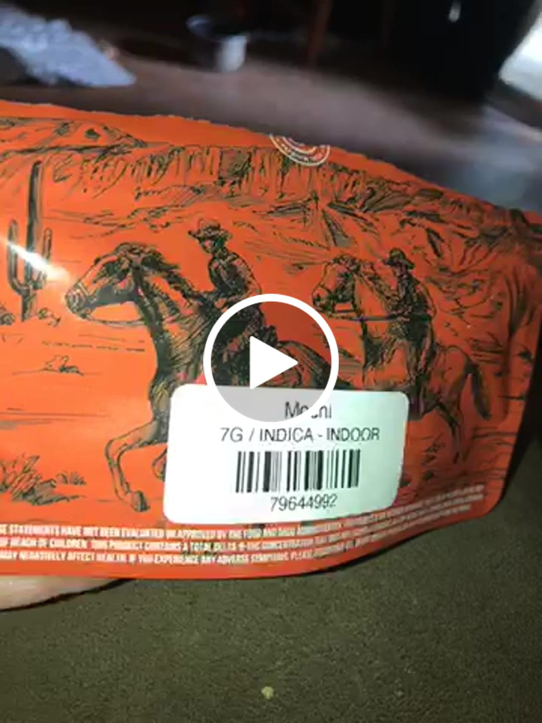 Customer video review of Mochi