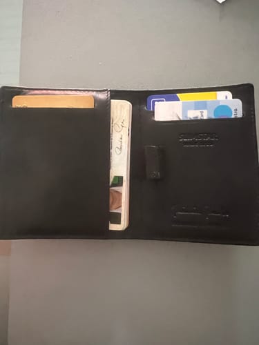 Customer photo review of Slimstar - slim wallet with large coin pocket