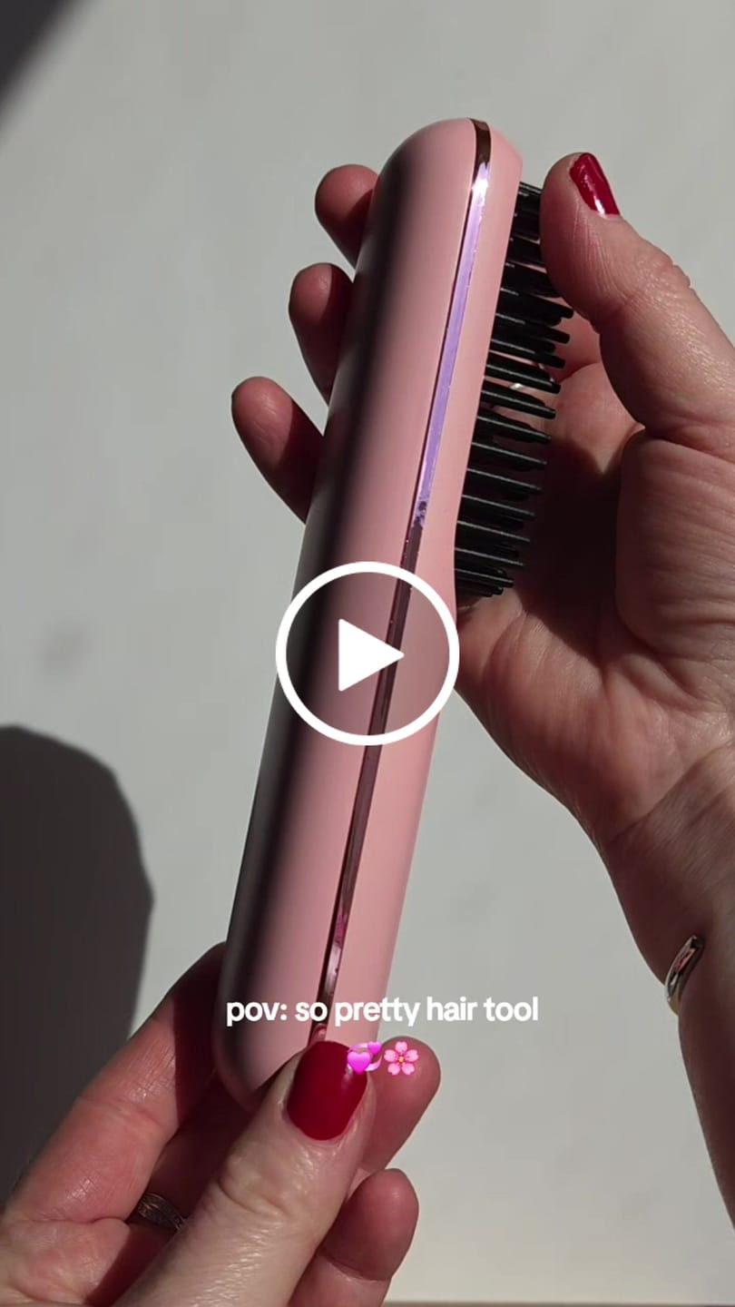 Customer video review of The Glow Wave™ | Wireless Heated Brush
