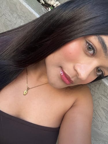 Customer photo review of RUBOR EN DÚO ALLURE CREMA Y POLVO COMPACTO