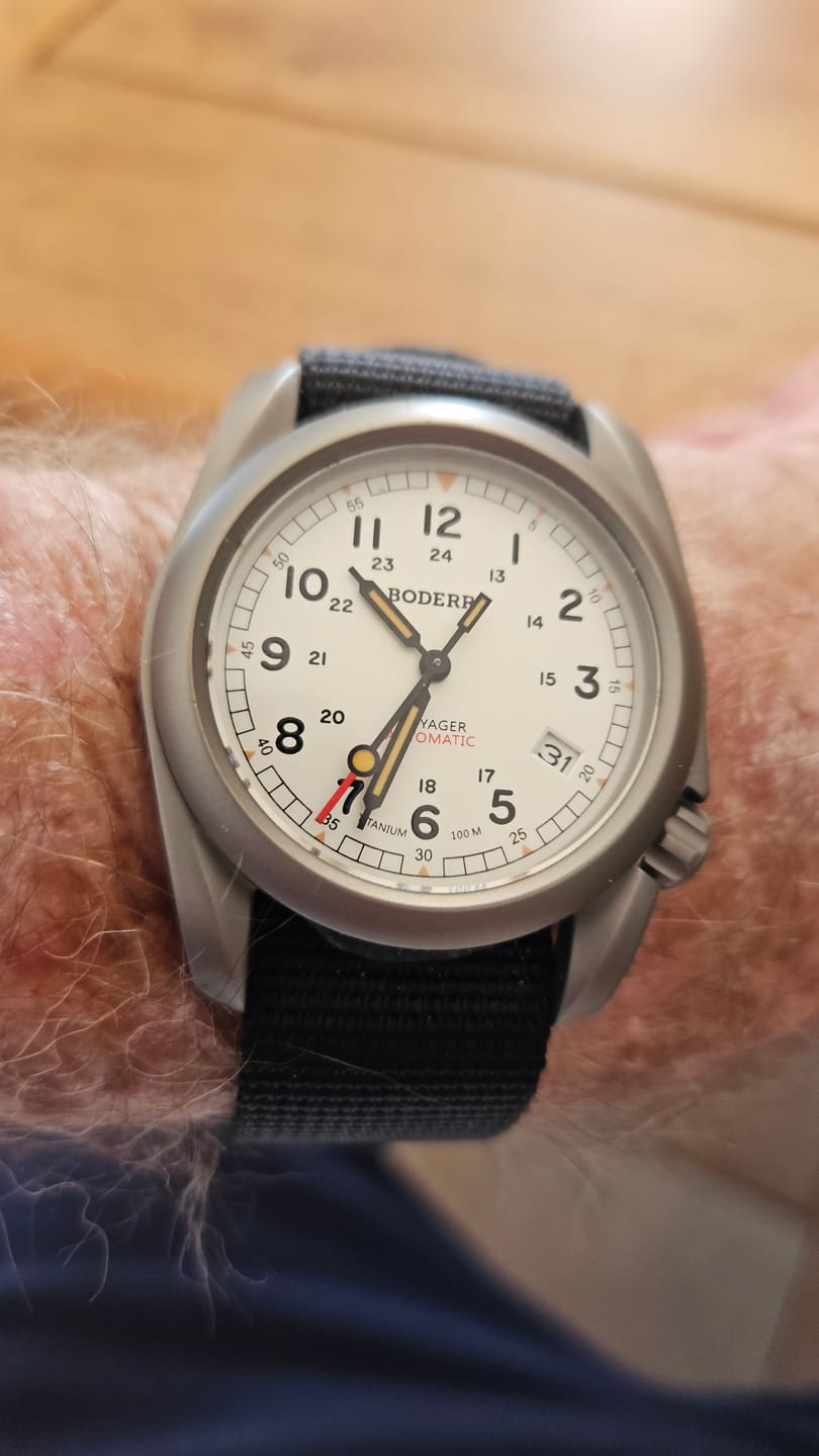 Customer photo review of VOYAGER - 100M Waterproof Titanium Automatic Field Watch | White