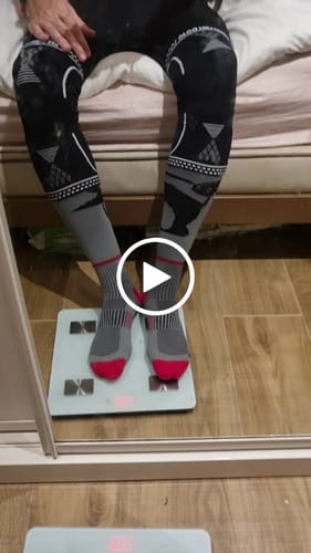 Customer video review of Knee Glide Pro - שרוול תומך ברך אנטומי