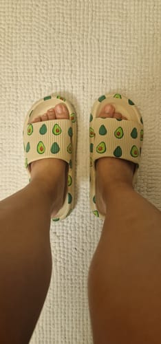 Customer photo review of HappyFlops Limited Editions