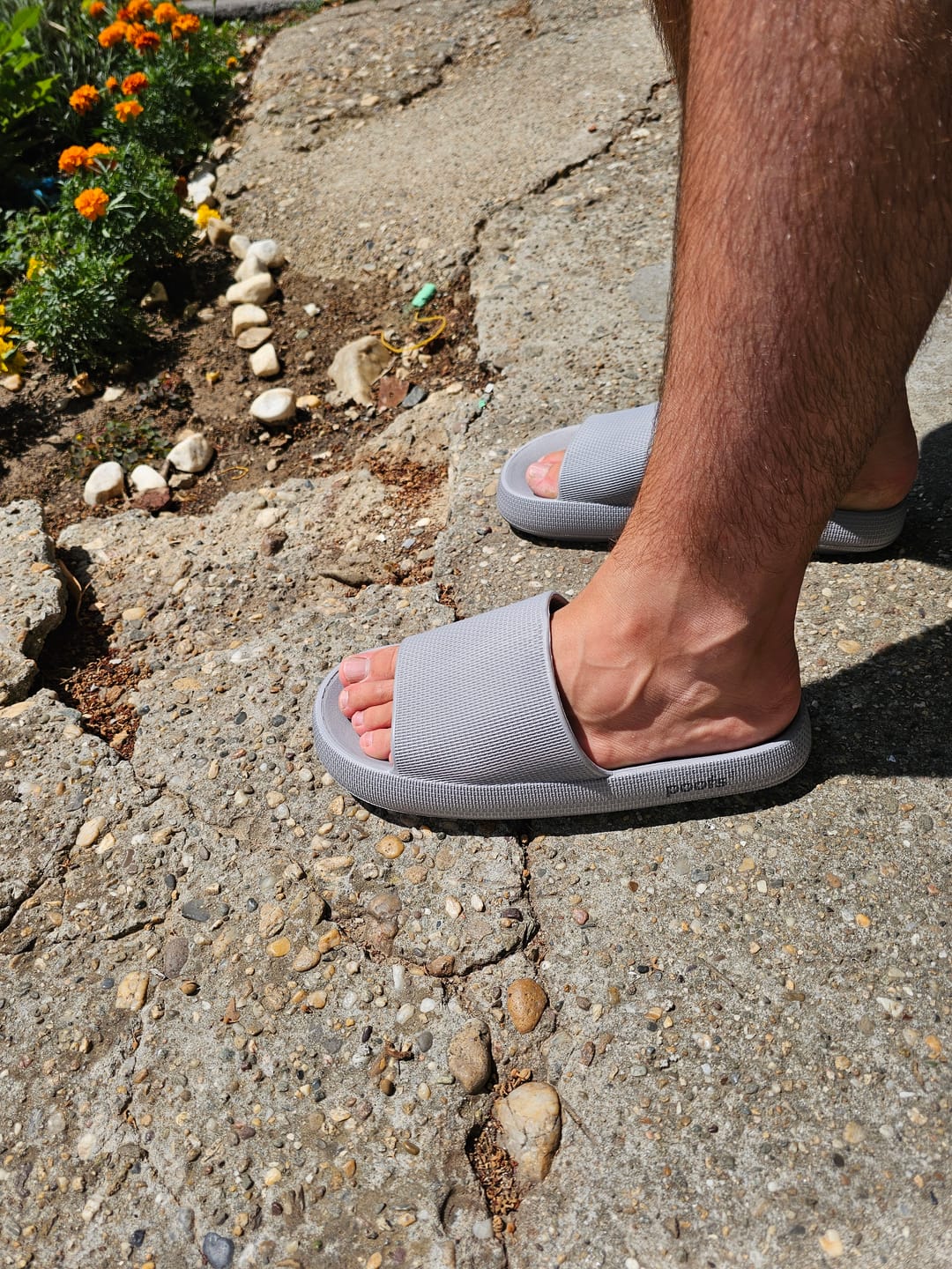Customer photo review of Poofs Casual men
