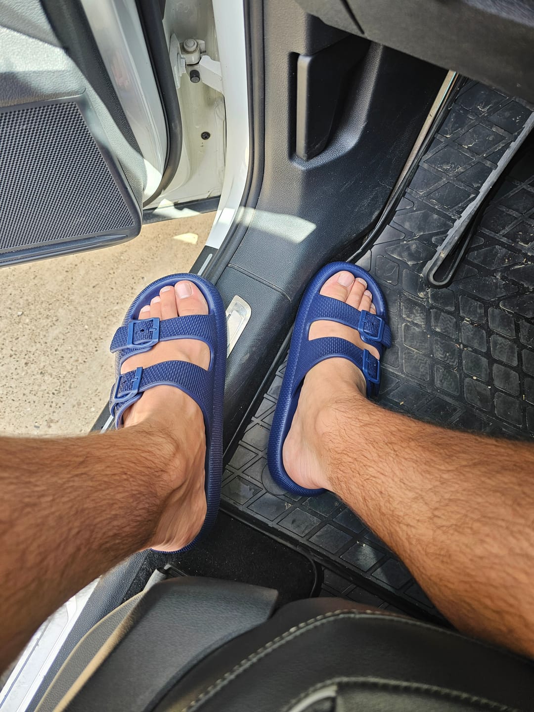 Customer photo review of Poofs Breeze men