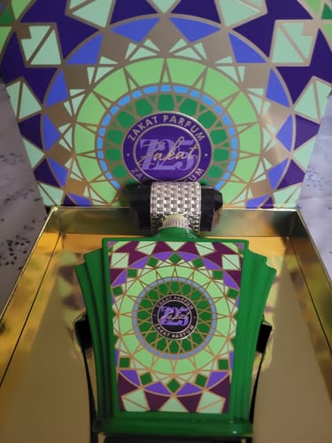 Customer photo review of Z25 by Zakat Perfumes Eau de Parfum Unisex 3.4 oz