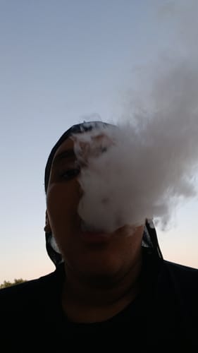 Customer photo review of Mosmo - Storm X 30000 - Black Edition - Puff Jetable / Vape Disposable 2% Nicotine