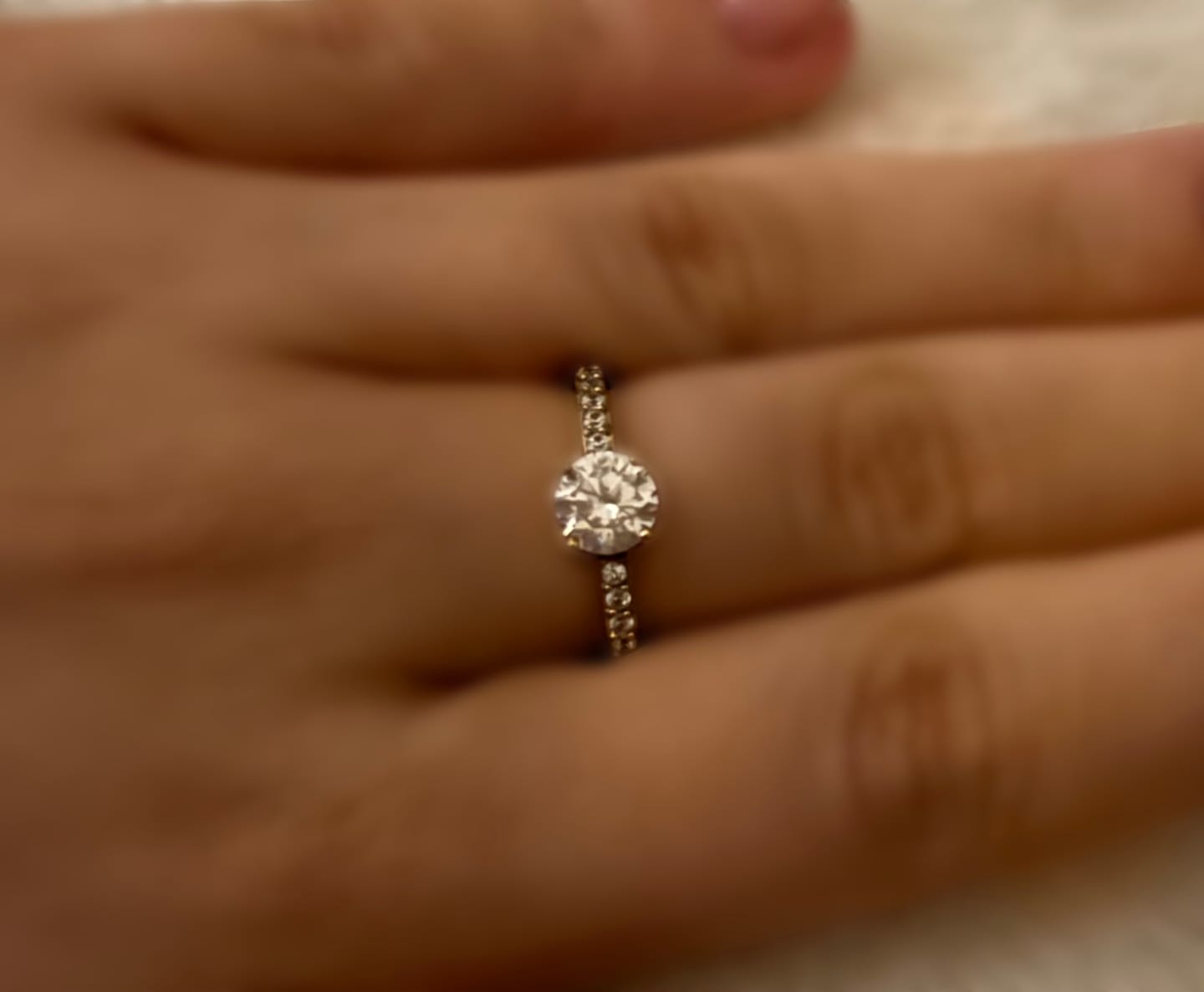 Customer photo review of Graceful Ring | 18K vergoldet