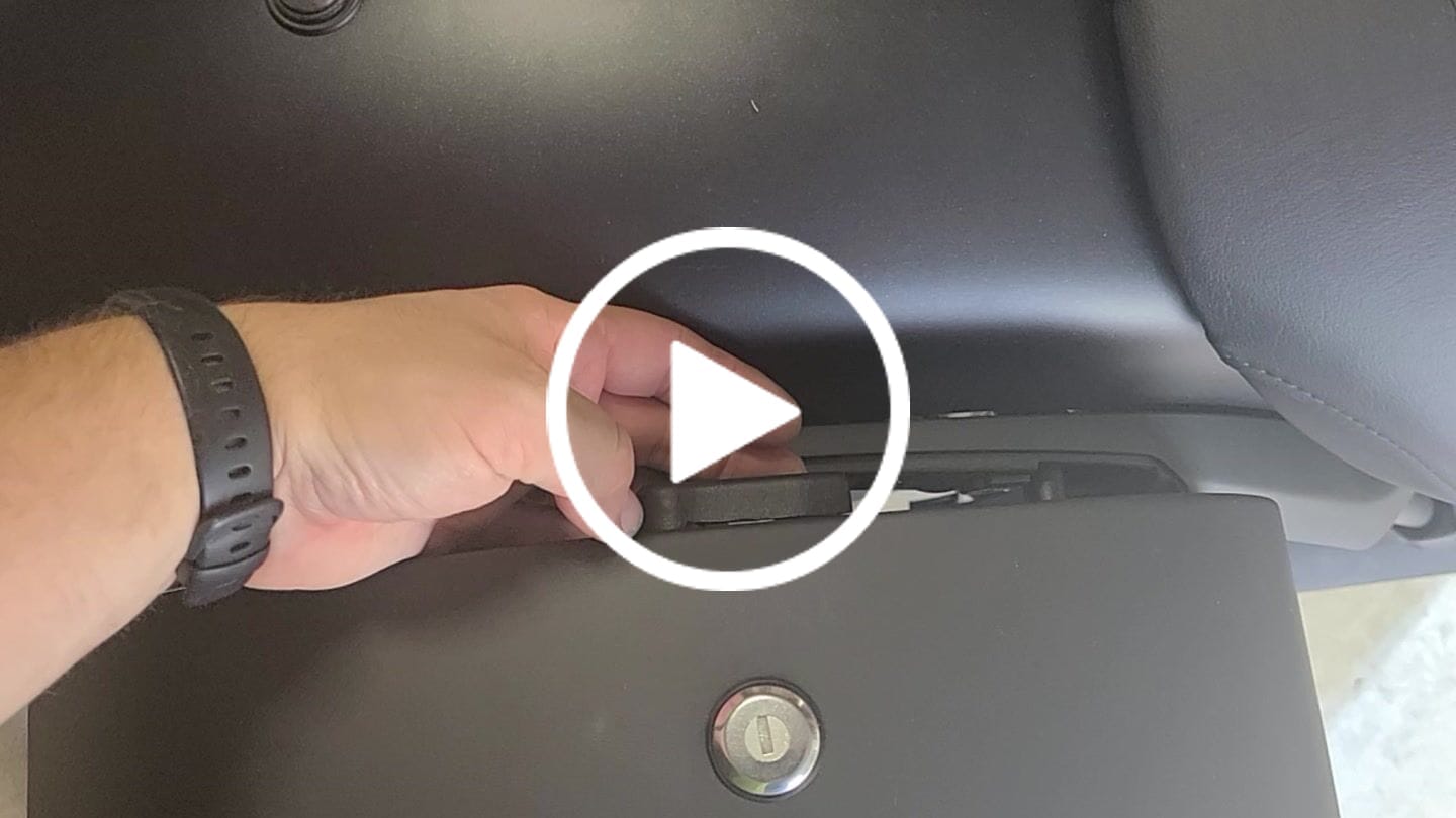 Customer video review of 28L - Pantheon Medium Hard Mount Kawasaki Vulcan S VN650 Leather Motorcycle Saddlebags