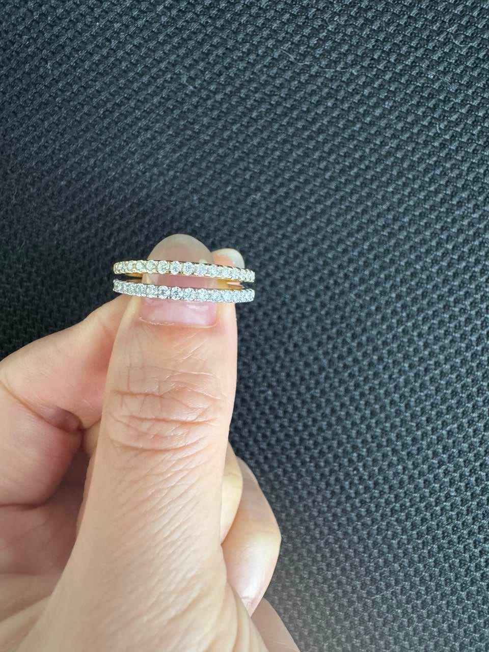 Customer photo review of Rodiffy Moissanite 0.5 Ct Round Cut Yellow Gold Anniversary Ring