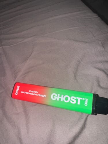 Customer photo review of Ghost® Pro 3500 - Puff Jetable / Vape Disposable 2% Nicotine