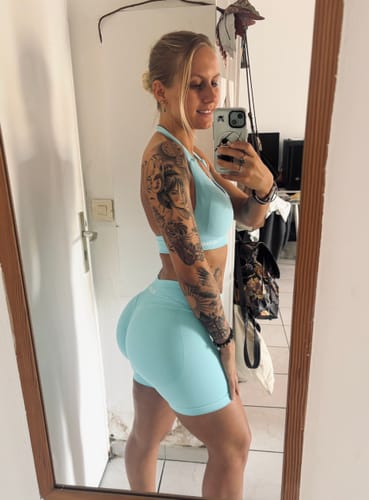 Customer photo review of Le Short Ventre-Plat