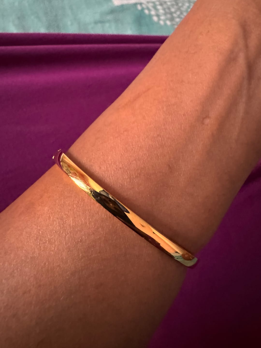 Customer photo review of Plain Gold Bangle Bracelet - 6 mm