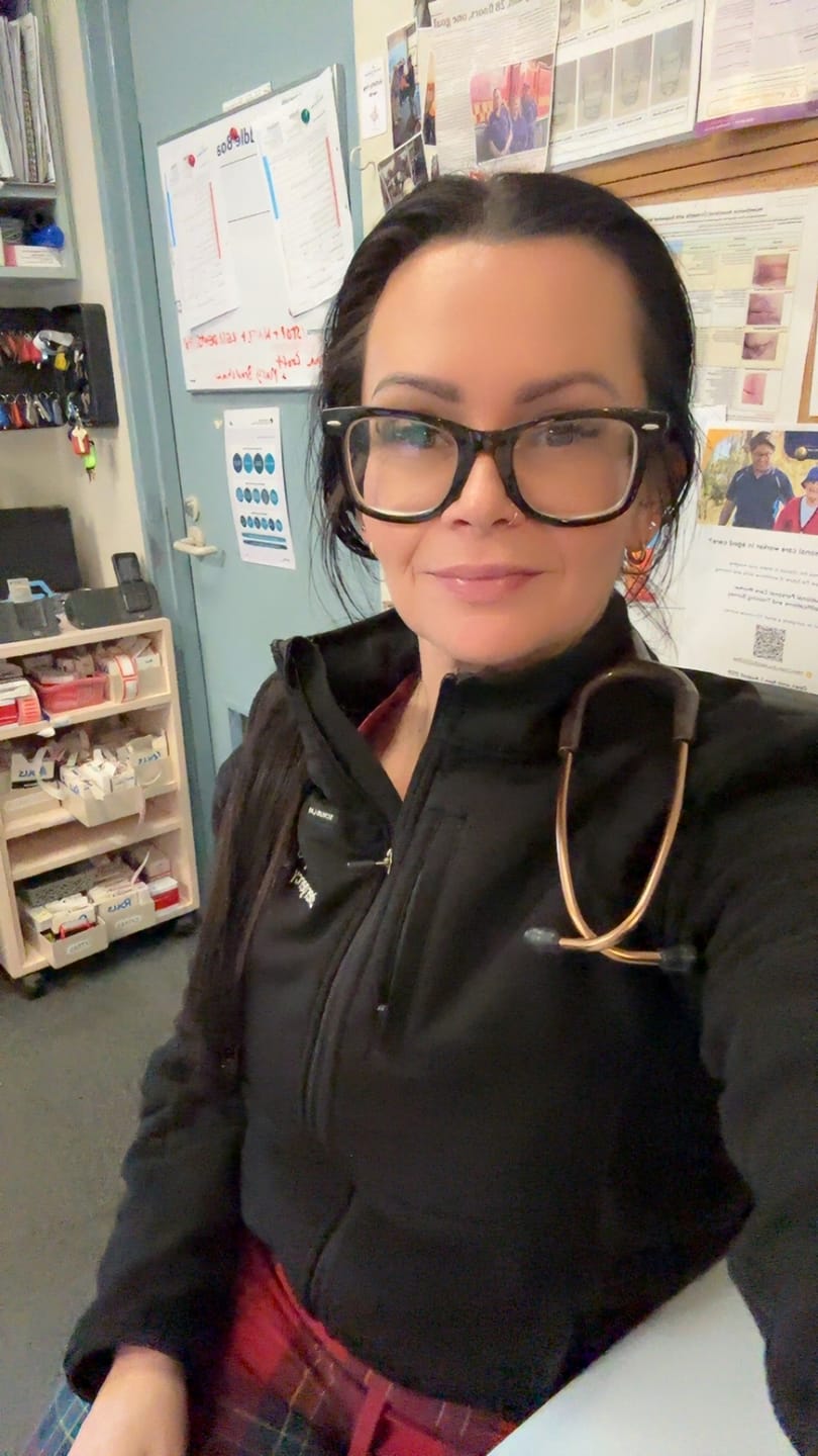 Customer photo review of SLTech™️ Women's Fleece Jacket - Black