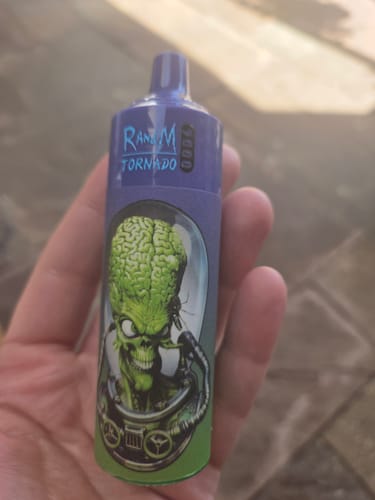 Customer photo review of RAndM - Tornado - 9K - Puffs / Disposable