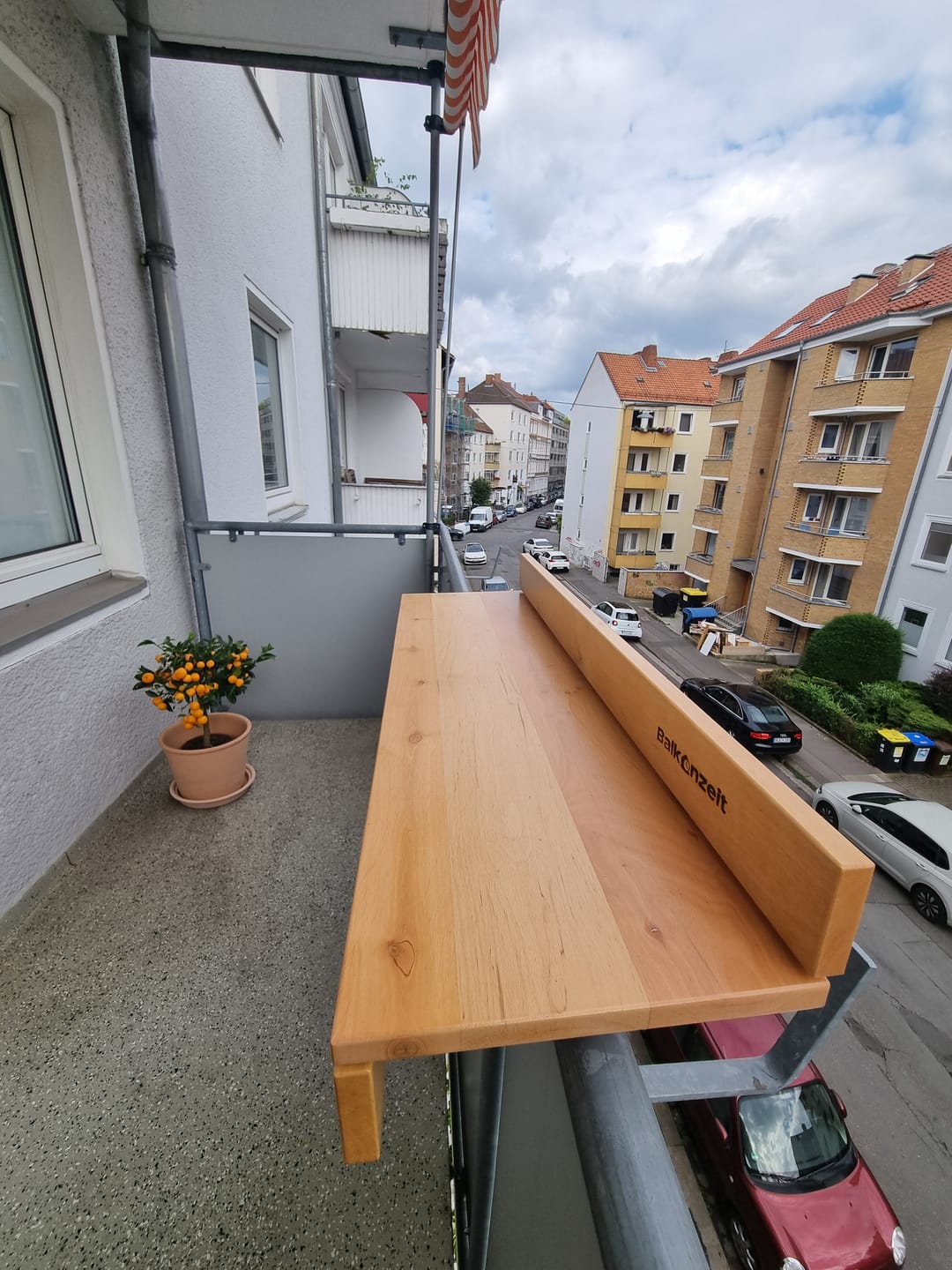 Customer photo review of Balkonzeit Bar aus Massivholz