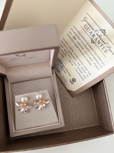 Customer photo review of Top Grade Freshwater Pearl Earrings WE00802 | ORCHID