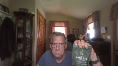Customer photo review of BetterLungs® Mullein Gummies