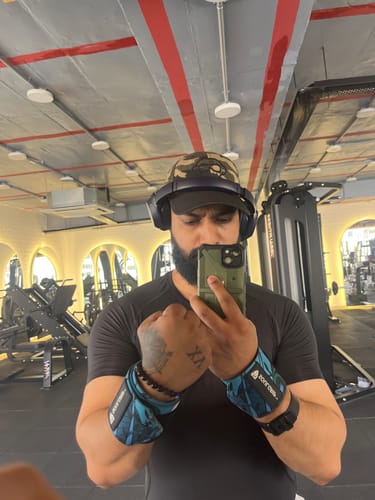 Customer photo review of Panda Flex Wrist Wrap - Gym WristWraps for Weightlifting & Wrist Support