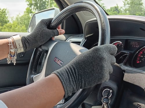Customer photo review of Premium Onecompress™ Gloves