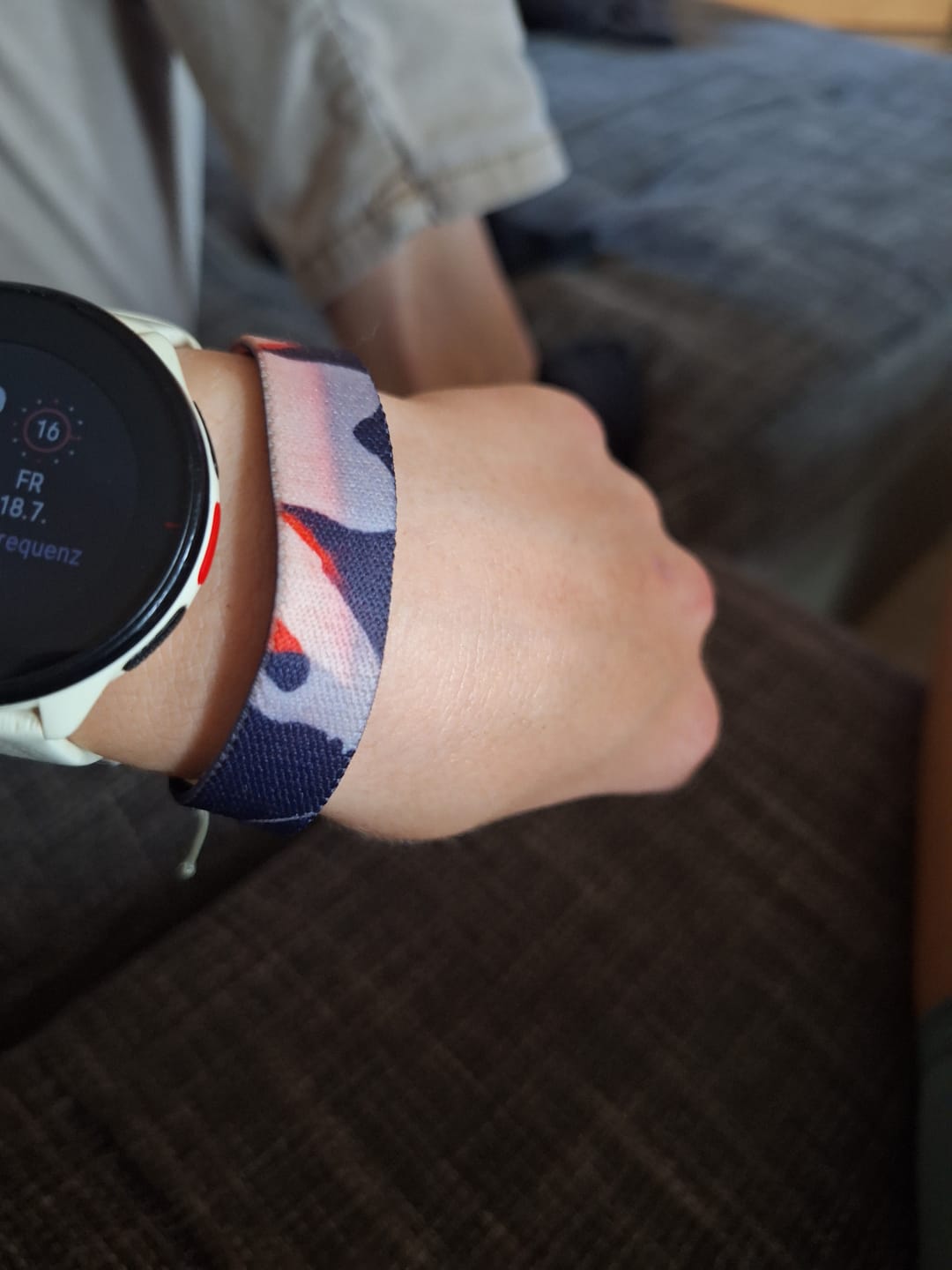 Customer photo review of Never Give Up - Elastisches Armband