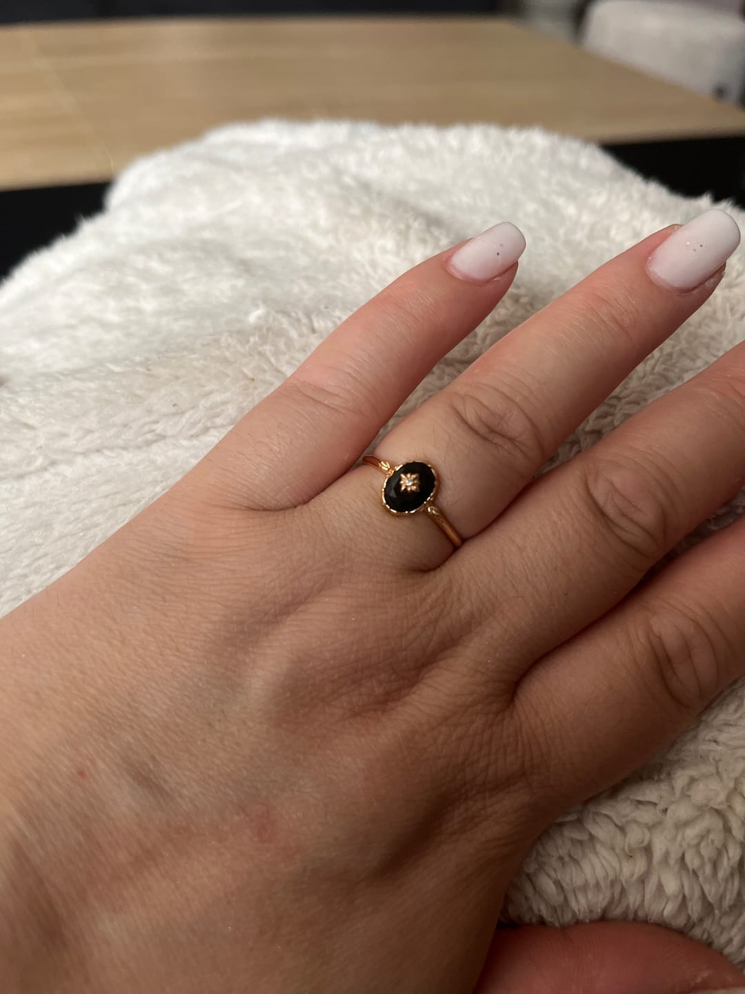 Customer photo review of Bague Ajustable "Charme Nocturne" en Agate Noire
