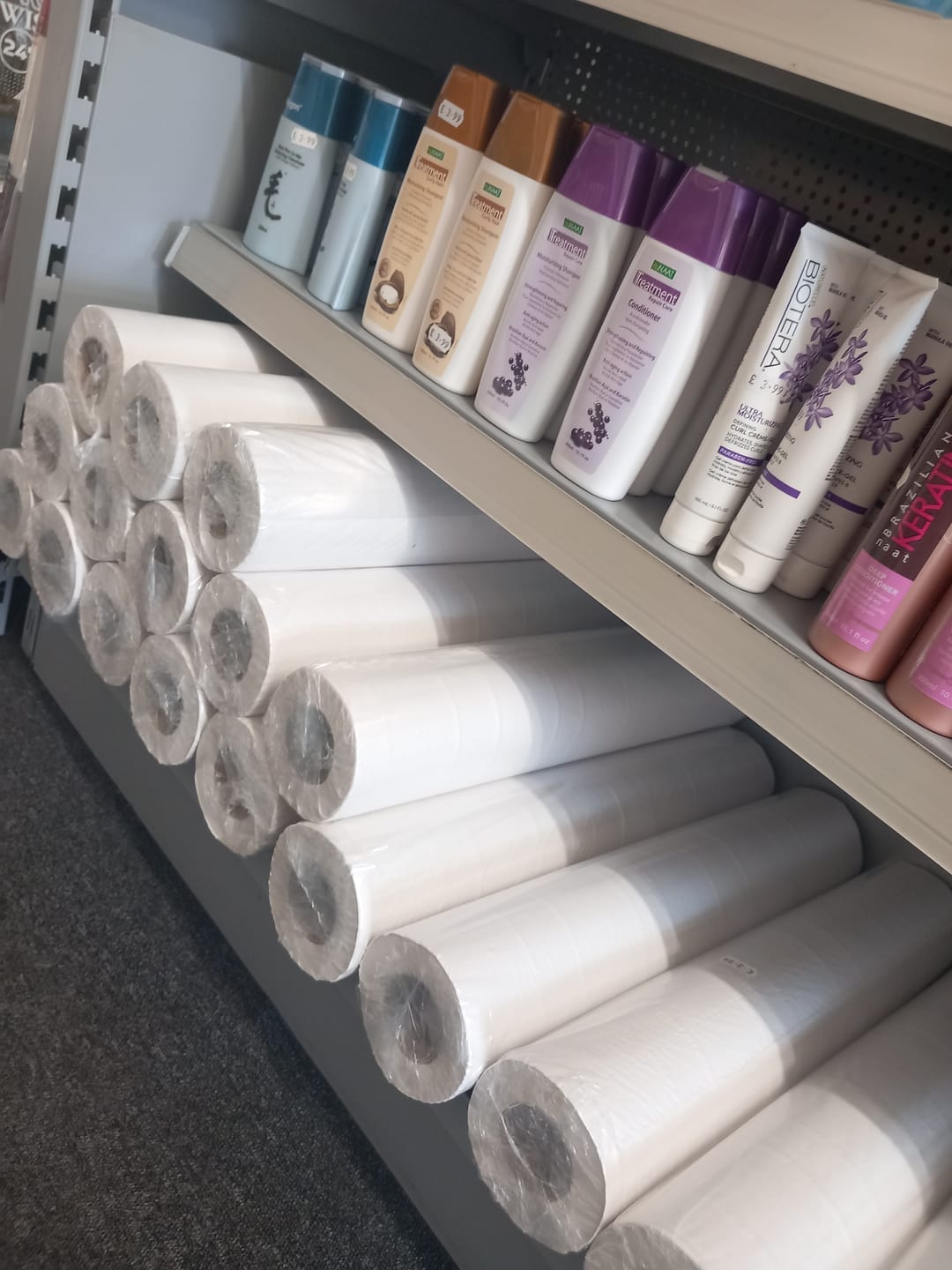 Customer photo review of Couch Rolls 20" - 2ply - Essentials White - 40m x 500mm - Case of 12