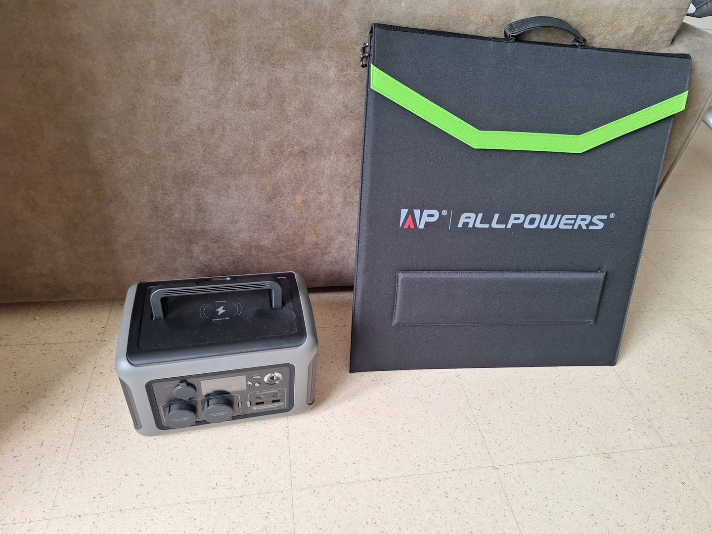 Customer photo review of ALLPOWERS 600W Générateur Solaire R600 avec PV100W