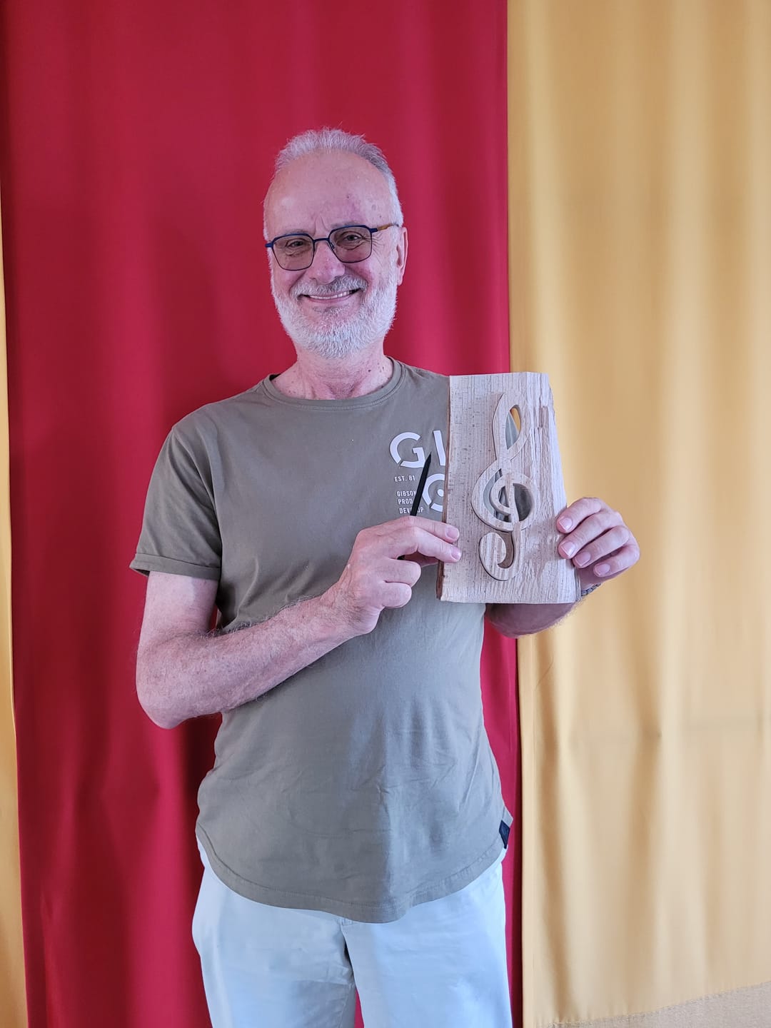 Customer photo review of Handgefertigte Musiker Holzkunstwerke