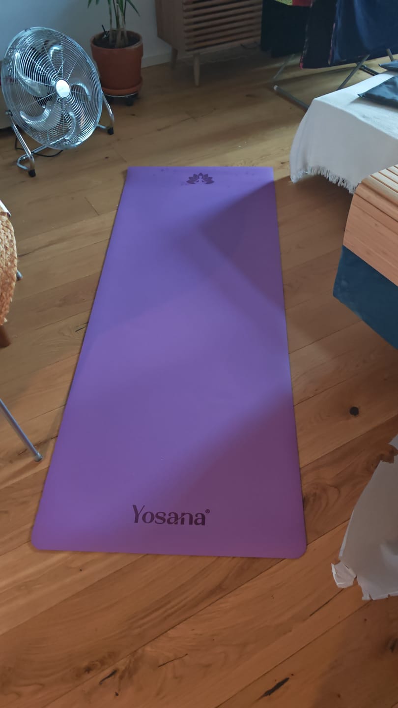 Customer photo review of Yogamatte Studioline Ultra-Grip "Flieder" inkl. Tragegurt